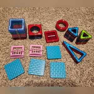 Magformers Magnetic Tiles